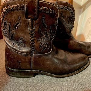 FRYE women’s Brown Wyatt Overlay Short Leather Cowgirl Boot Size 10